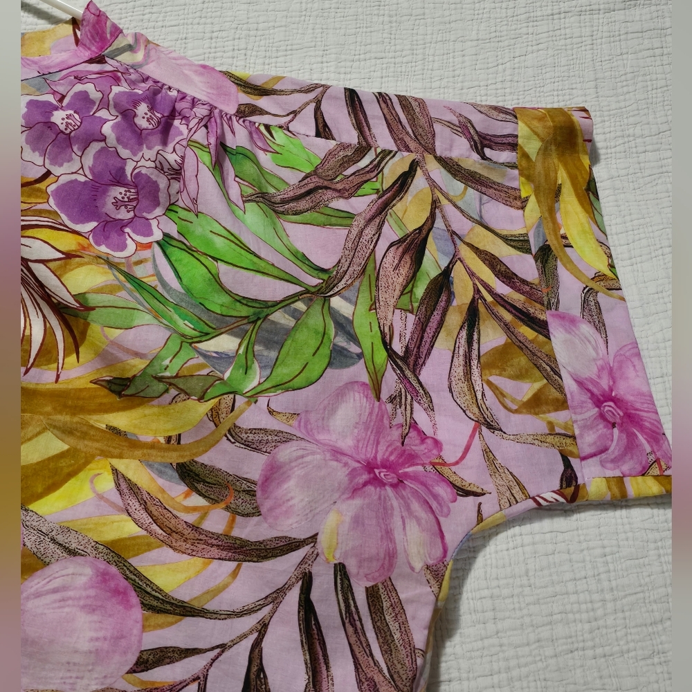 Magari Floral Button-Up Blouse - Picture 5 of 7